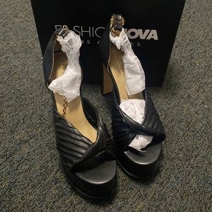 FASHION NOVA- BRAND NEW, never worn. Black chunky platform heels